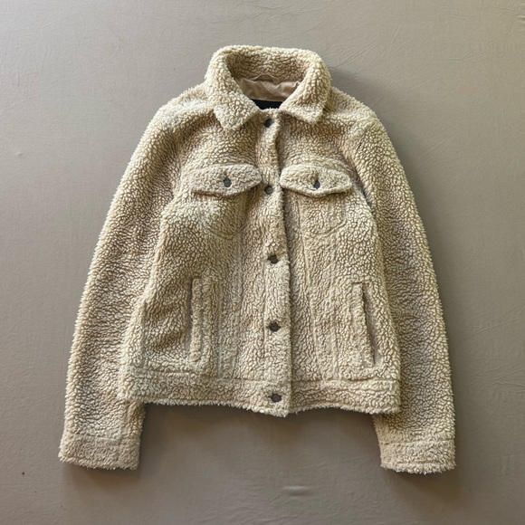 Hollister Teddy Bear Sherpa Trucker Jacket - Picture 1 of 13